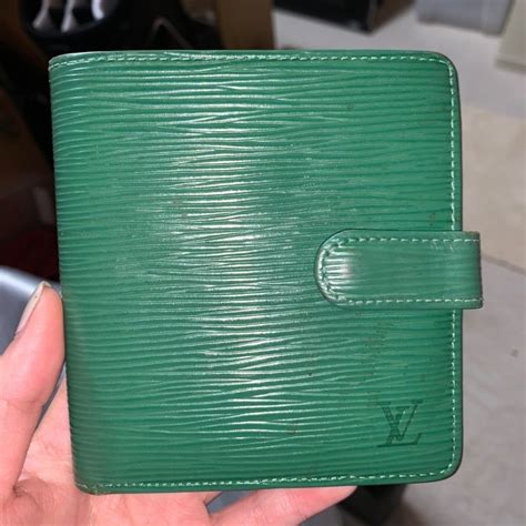 louis vuitton green epi wallet|louis vuitton epi men's wallet.